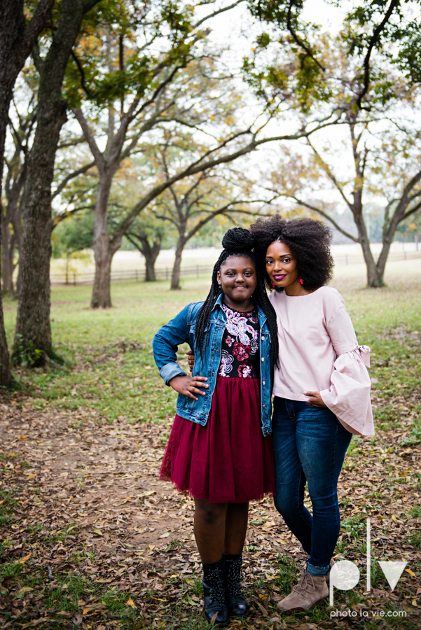 family mini session Oliver nature park mansfield texas children siblings kids couple teens tweens boy girl african american black purple outfits style Sarah Whittaker Photo La Vie-5.JPG