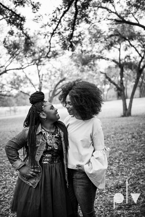family mini session Oliver nature park mansfield texas children siblings kids couple teens tweens boy girl african american black purple outfits style Sarah Whittaker Photo La Vie-7.JPG