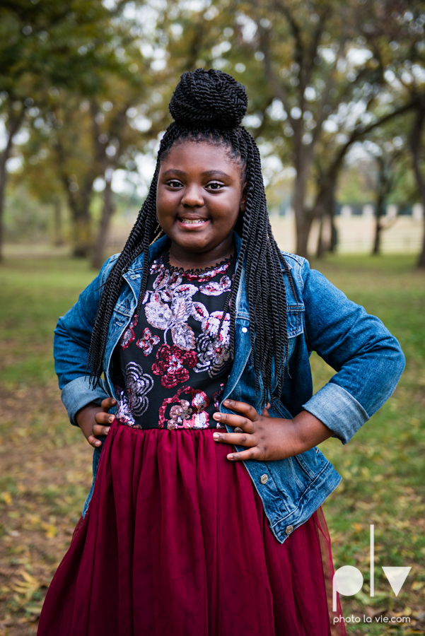 family mini session Oliver nature park mansfield texas children siblings kids couple teens tweens boy girl african american black purple outfits style Sarah Whittaker Photo La Vie-11.JPG