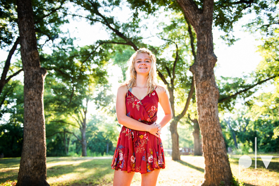 mansfield texas senior portrait session oliver nature park summer high school girl blonde photographer texas sarah whittaker photo la vie-6.JPG