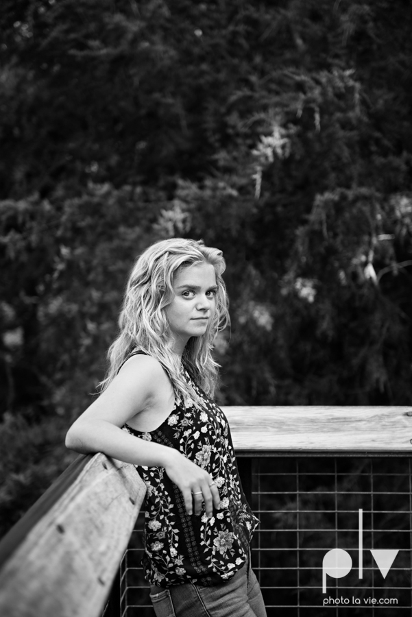 mansfield texas senior portrait session oliver nature park summer high school girl blonde photographer texas sarah whittaker photo la vie-10.JPG