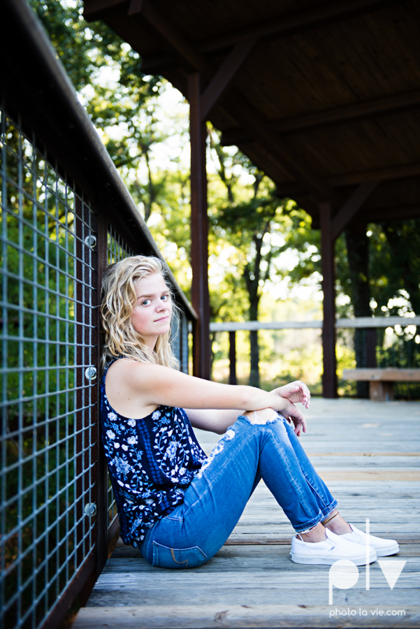 mansfield texas senior portrait session oliver nature park summer high school girl blonde photographer texas sarah whittaker photo la vie-11.JPG