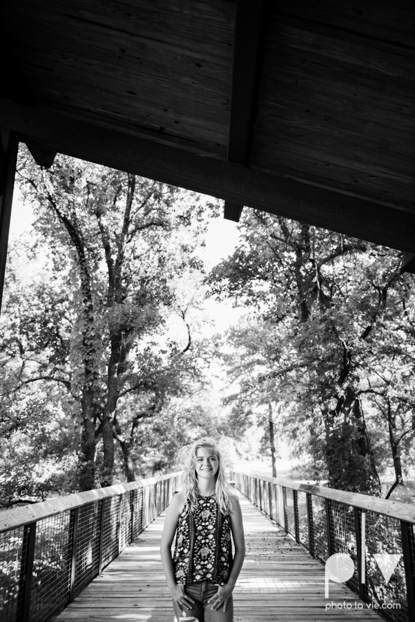 mansfield texas senior portrait session oliver nature park summer high school girl blonde photographer texas sarah whittaker photo la vie-16.JPG