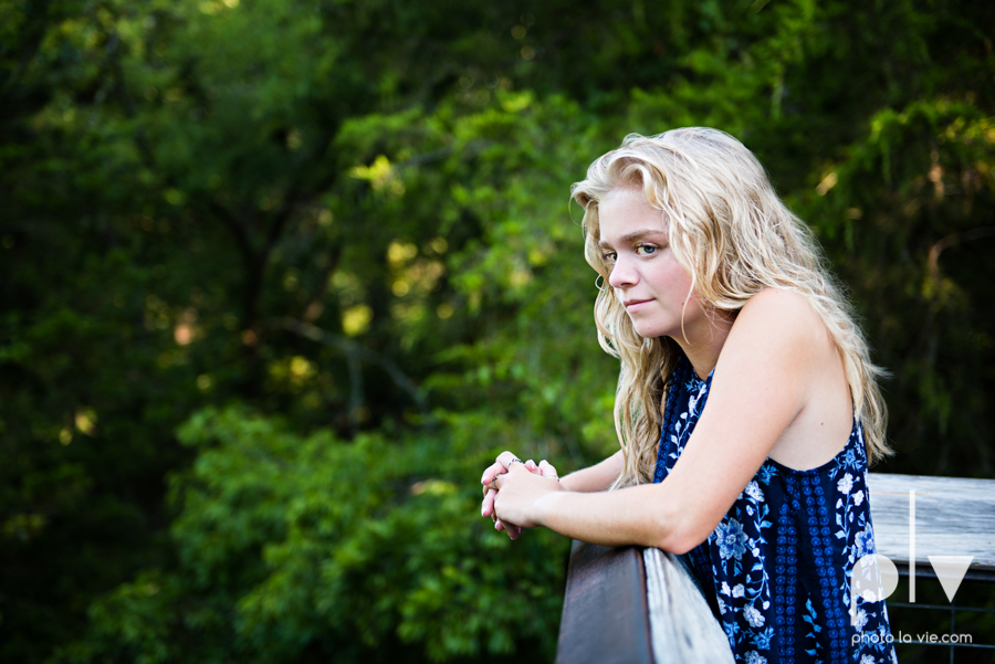 mansfield texas senior portrait session oliver nature park summer high school girl blonde photographer texas sarah whittaker photo la vie-9.JPG