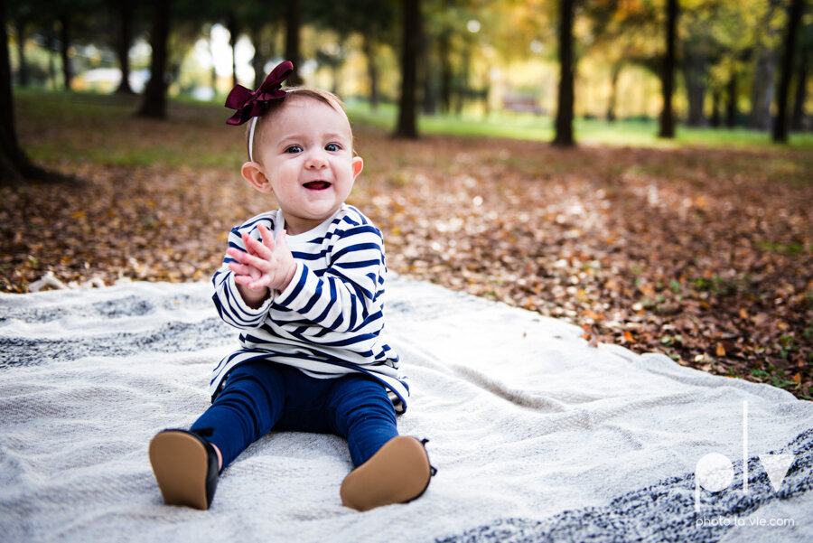 family session fall baby one year outdoors outside sweaters leaves park ennis texas photography sarah whittaker photo la vie-9.JPG