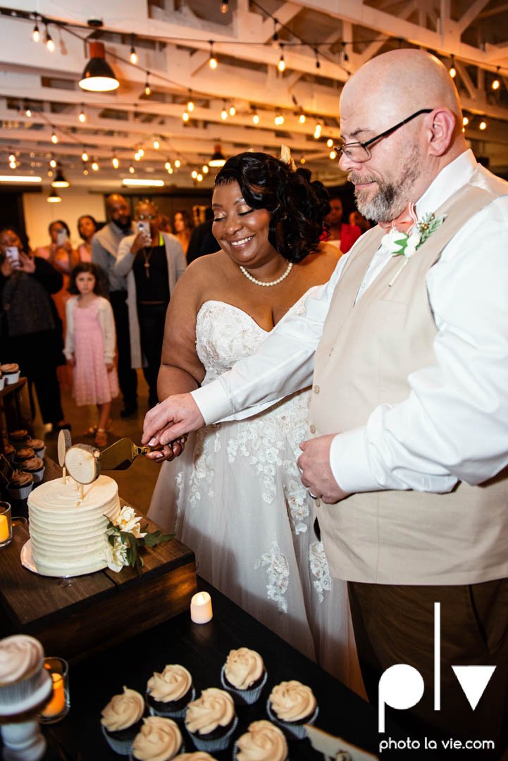 2024_Cynthia_JT_indianapolis-wedding-indiana-midwest-northcitychurch-p30-photographer-spring-sarahwhittaker-photolavie-blog-24.jpg