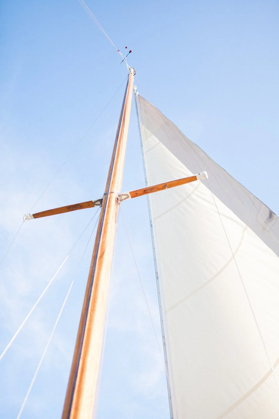 naples-luxury-sailing-engagement-photography-nautical-sailboat-engagement_1044.jpg