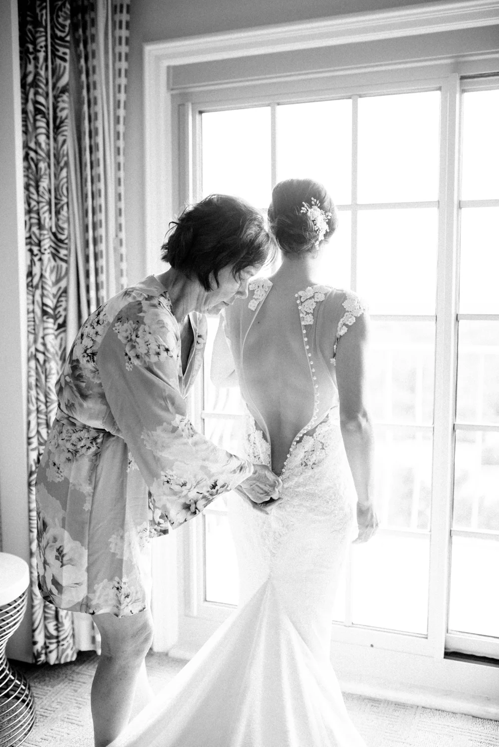 Naples_Wedding_Photograper_ Intimate_Wedding_0921.jpg