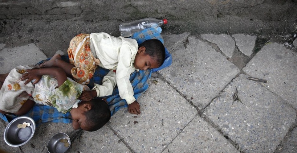 Homeless Nepalese children (Photo: Navesh Chitrakar/Reuters)