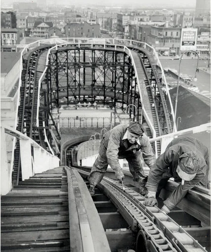 Figure 8. Construction crew at work in 1927