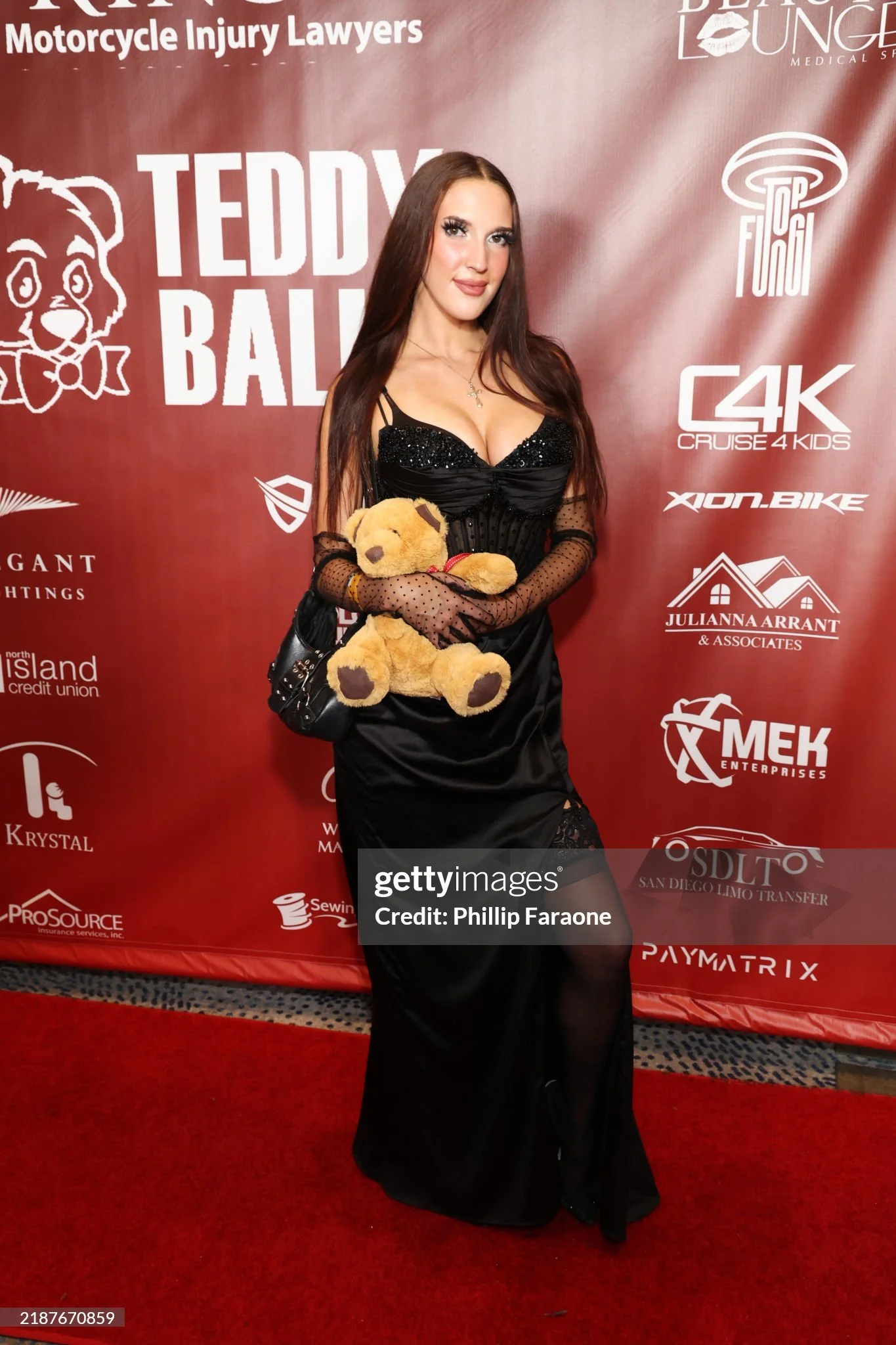 Getty Images Teddy Ball 2024 - Brenna Laguna.jpg