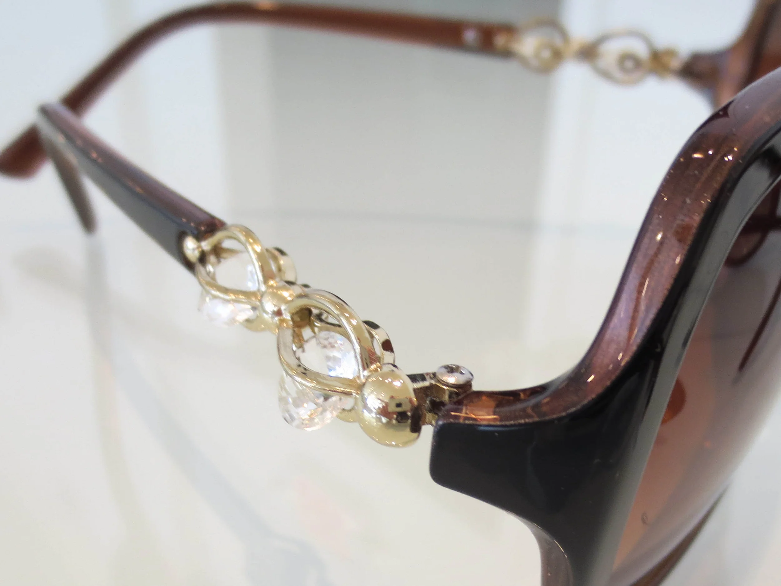 sunglasses-4.jpg