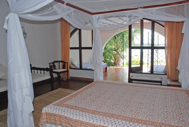 19. Guest wing bedroom_.jpg