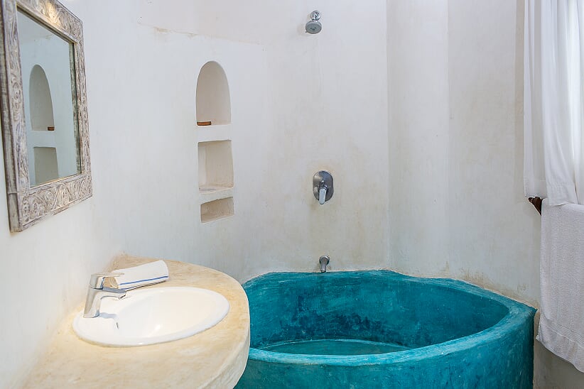 First fl bedroom bathroom (602 of 138).jpg