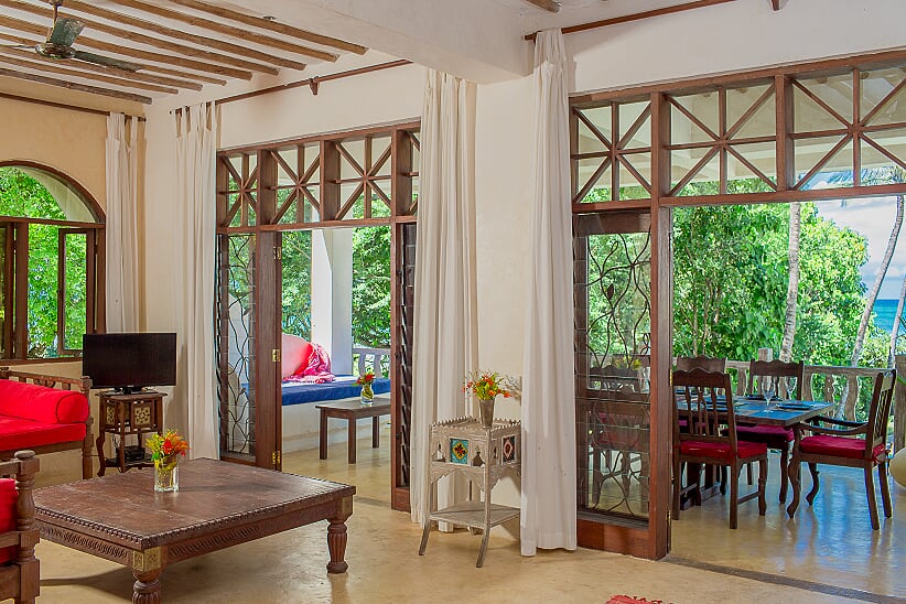 First fl Main sitting room (500 of 3).jpg