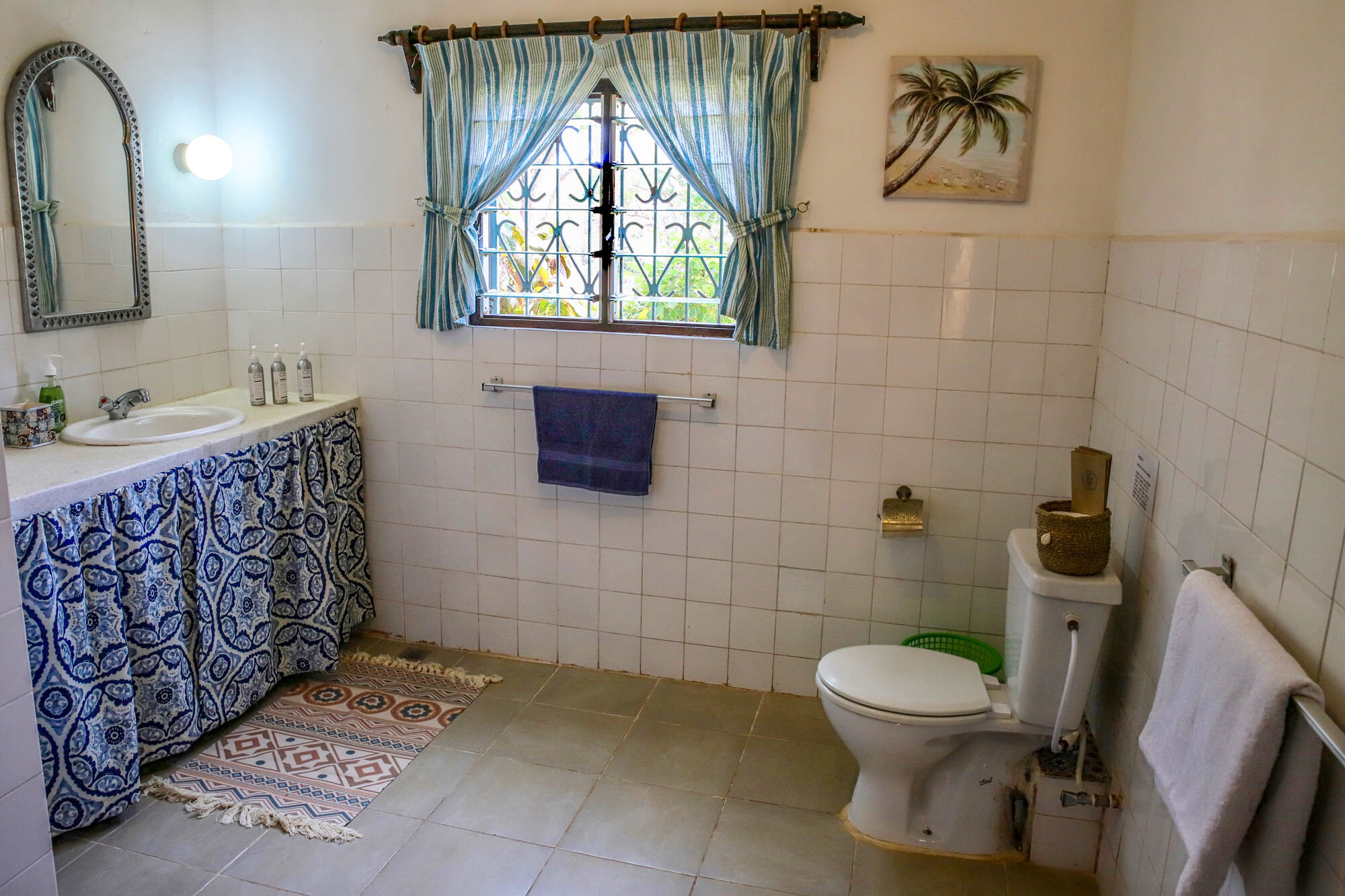 14.Bathroom 2 view 1.jpg