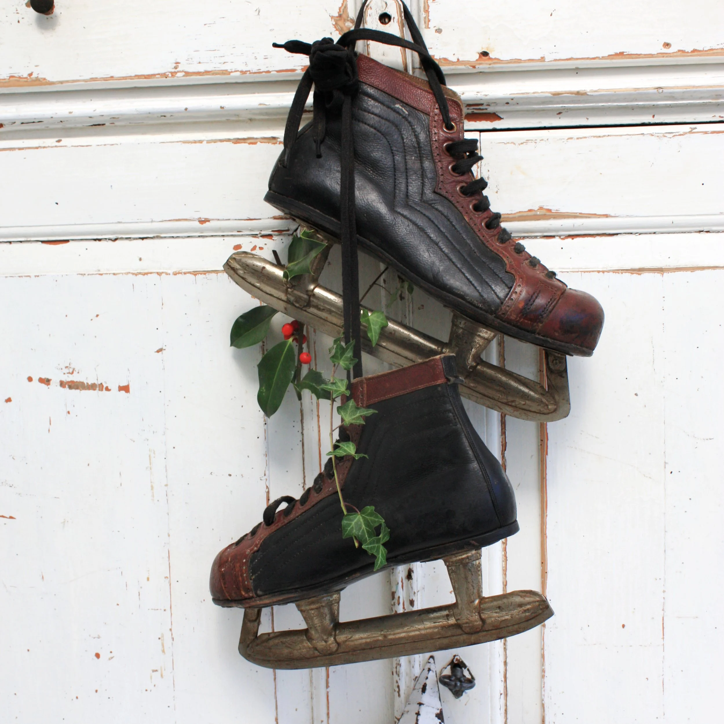 Old Brown Antique Leather Ice Skates — RESTORED 2 B LOVED