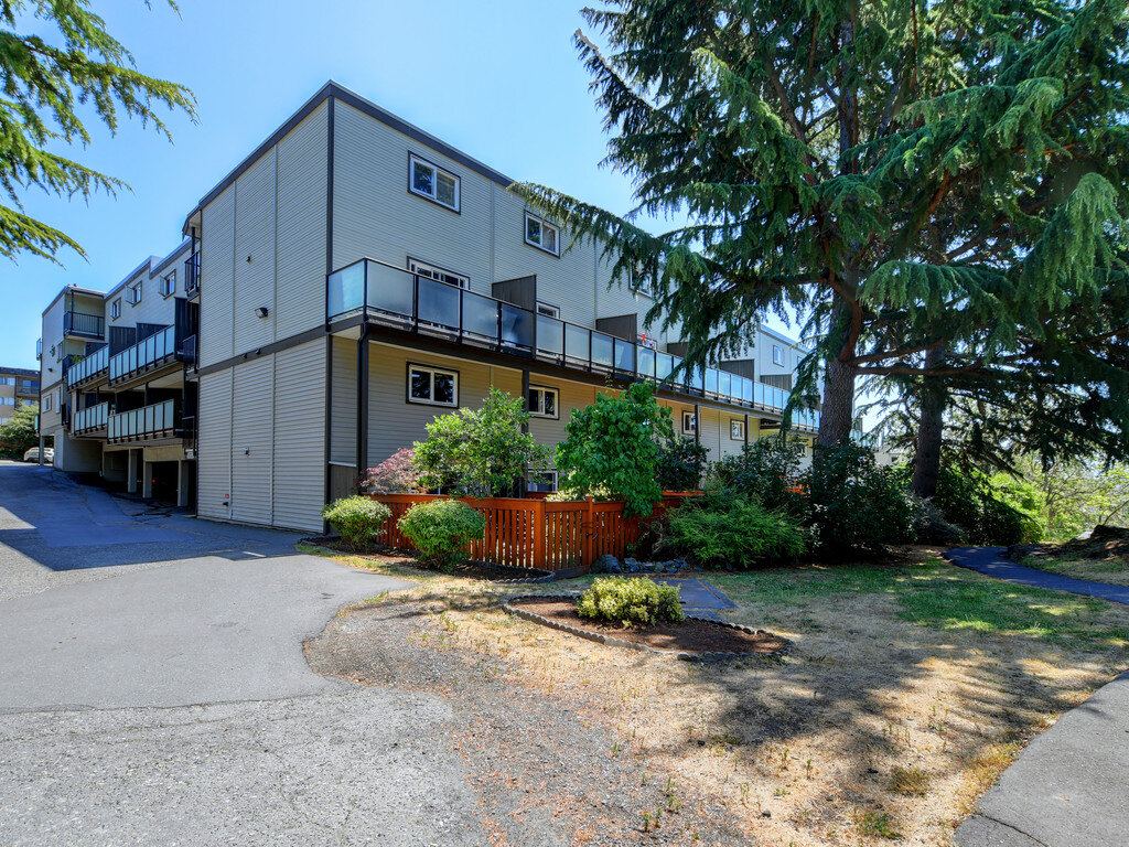 SOLD 124-991 Cloverdale