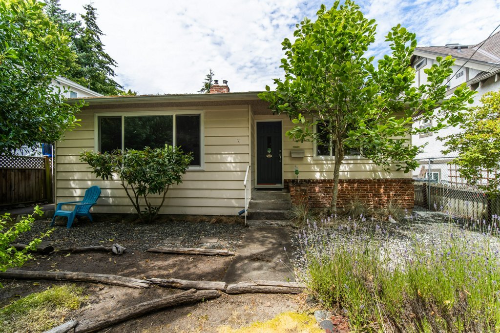 *SOLD* 2112 Sutherland