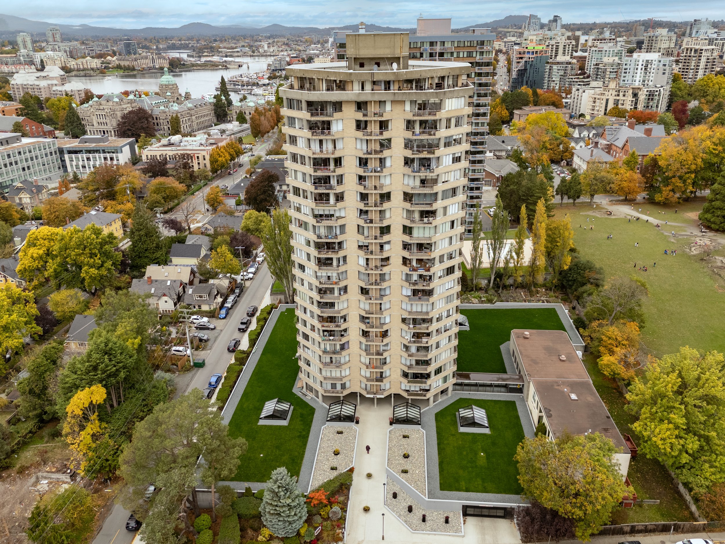 DJI_20251020122337_0284_D.jpg