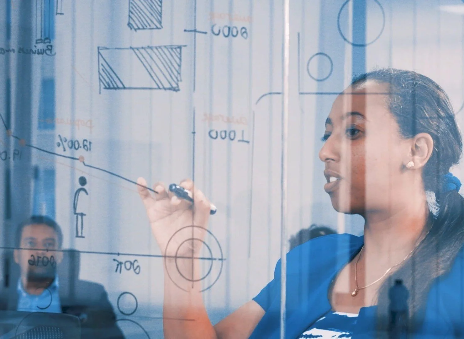 esete-working-the-board 1.jpg