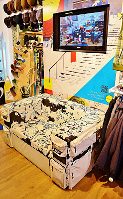 eastpak-sofa2.jpg