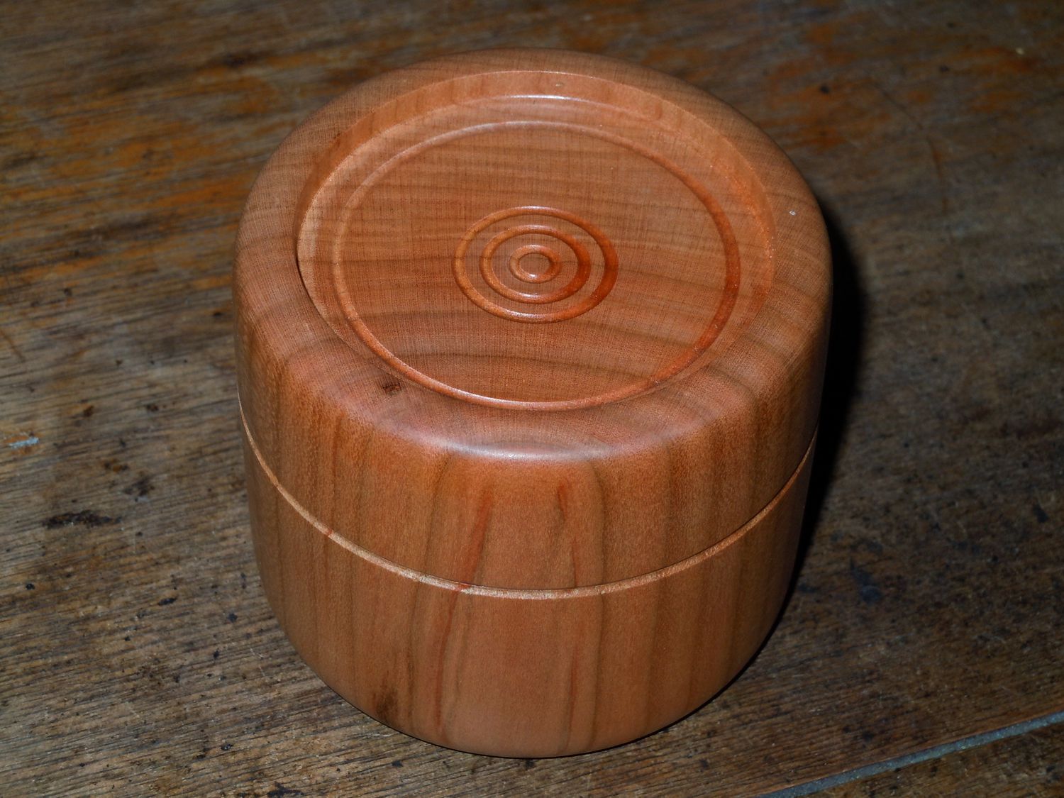 3" Friction lid, one piece, cherry container.