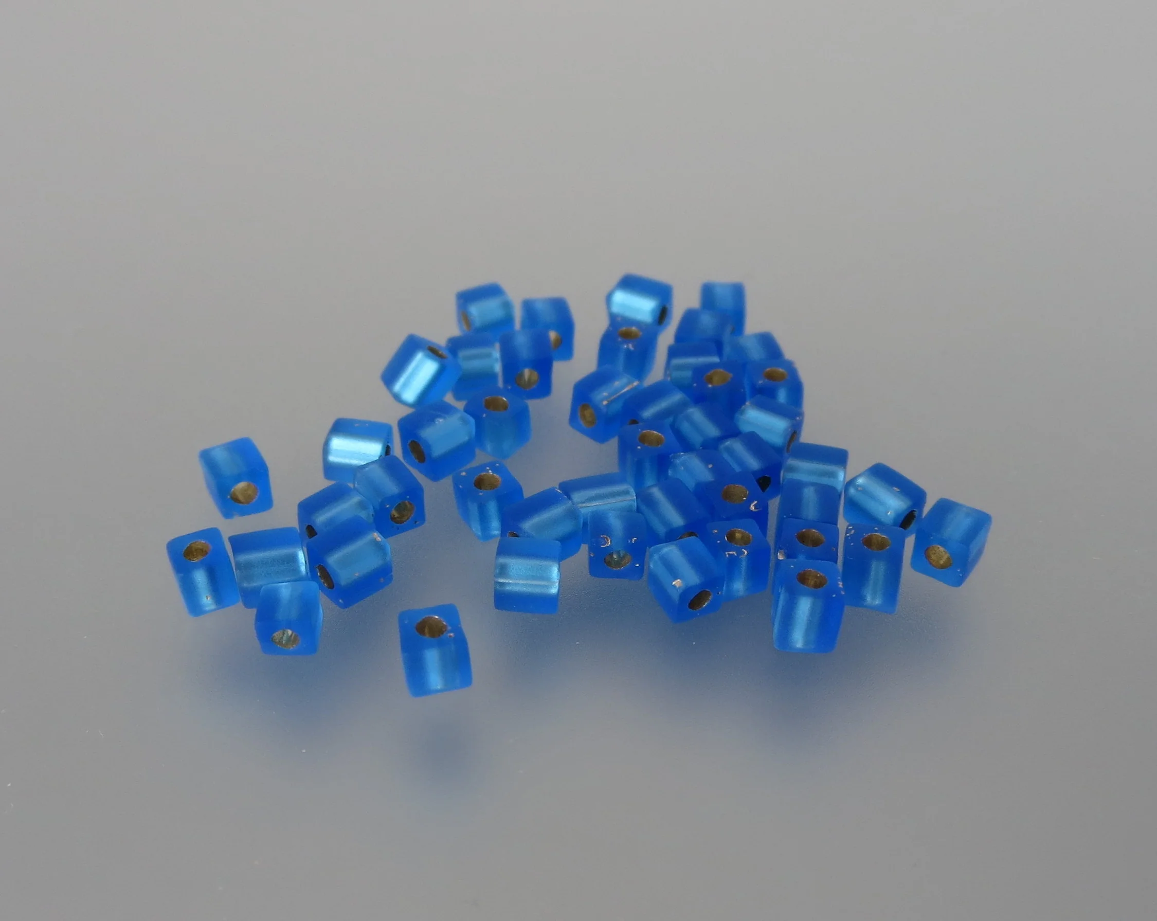 3mm Cube - Matte S/L Sapphire (#19F)