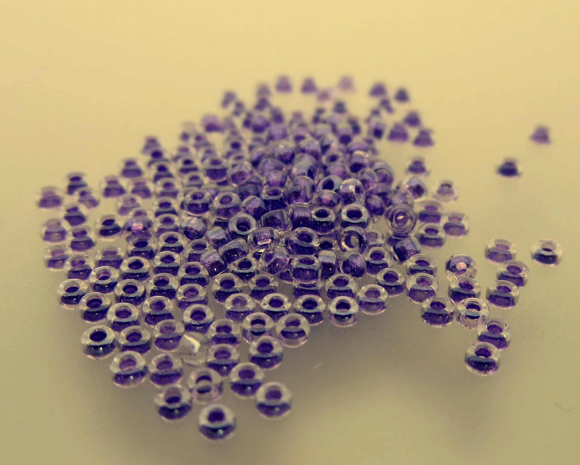 15º Japanese Seed Bead - Sparkle Purple Lined Crystal (#1531)