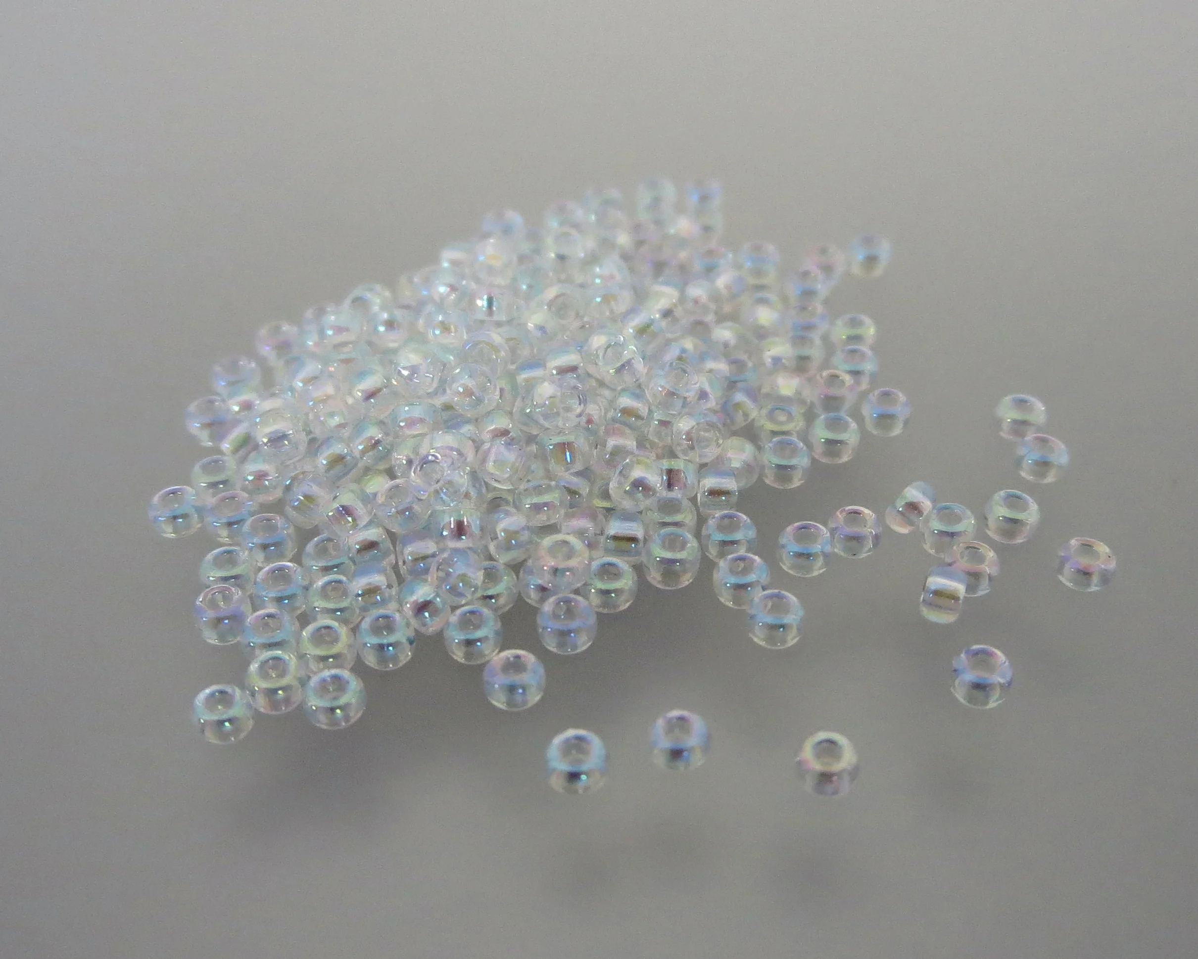 11º Japanese Seed Bead - Crystal AB (#250)