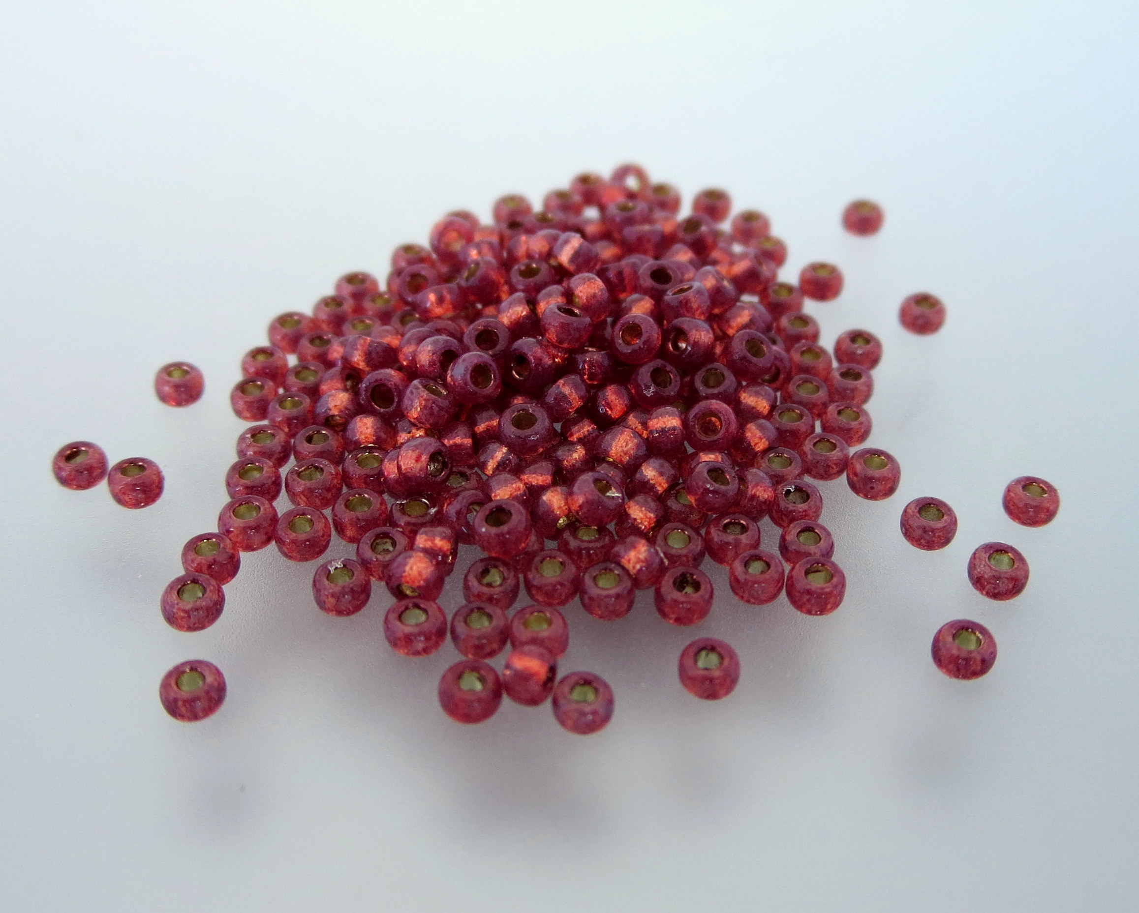 11º Japanese Seed Bead - Duracoat S/L Dyed Nutmeg (#4245)