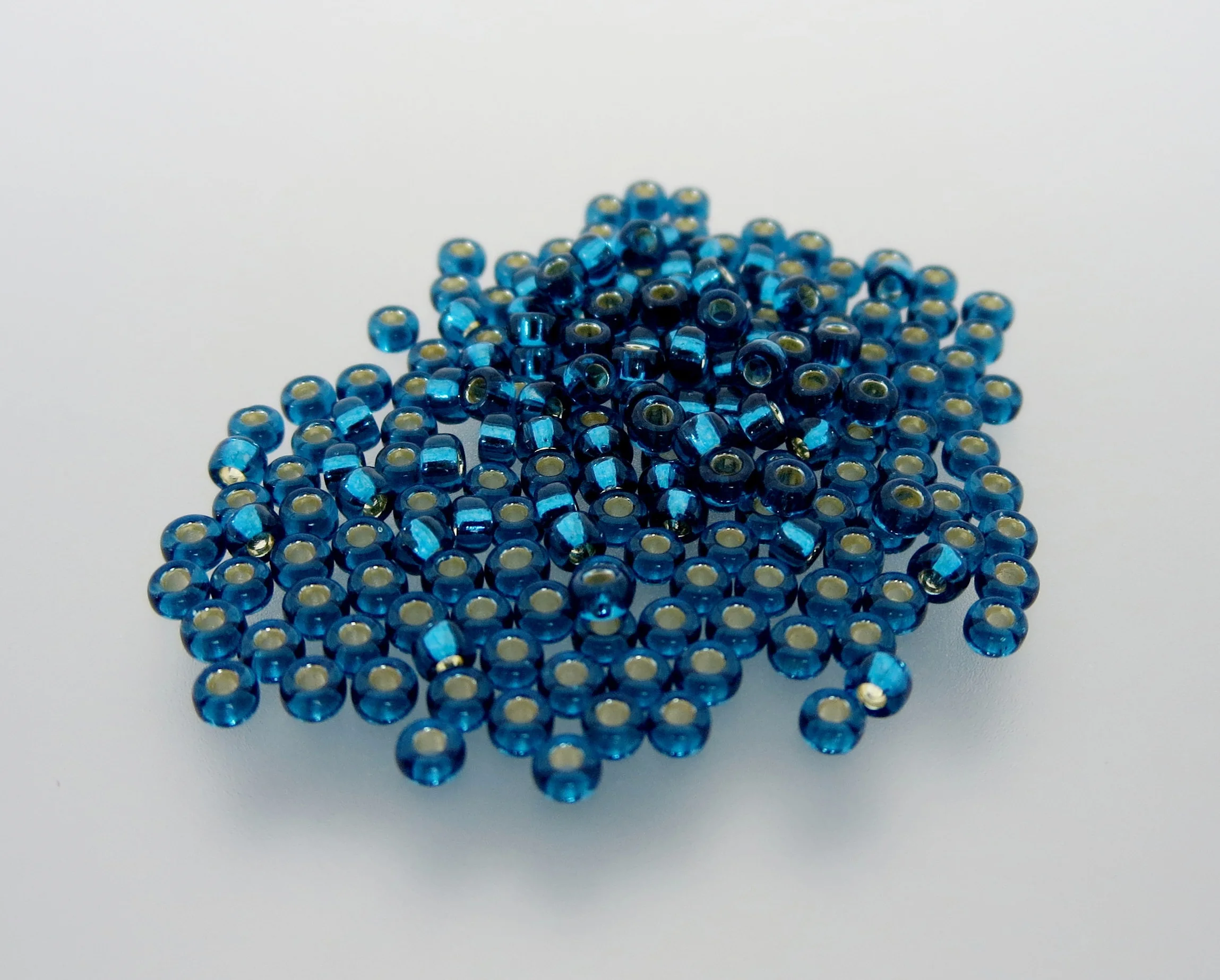 11º Japanese Seed Bead - Dyed S/L Blue Zircon (#1425)