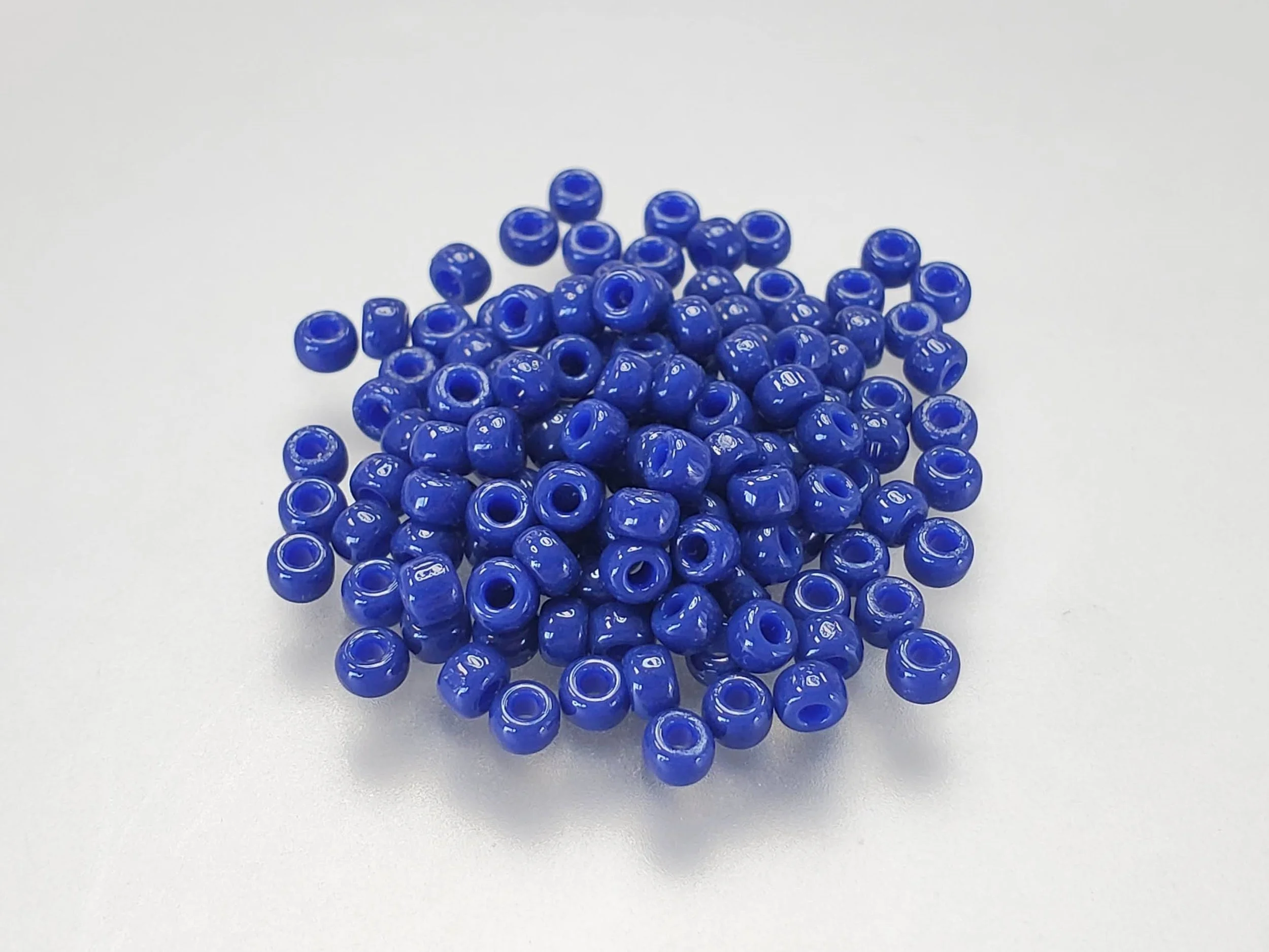 8º Japanese Seed Bead - (#4493) Opaque Navy Duracoat