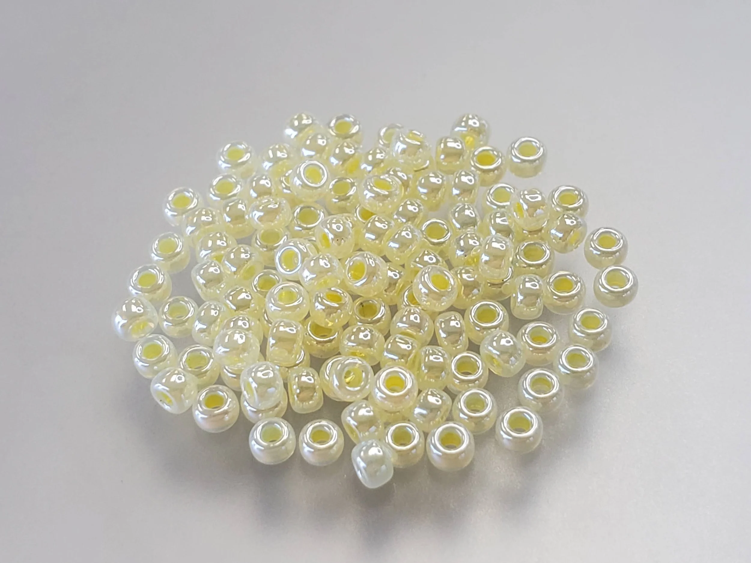 8º Japanese Seed Bead - (#514B) Lemon Ice Ceylon
