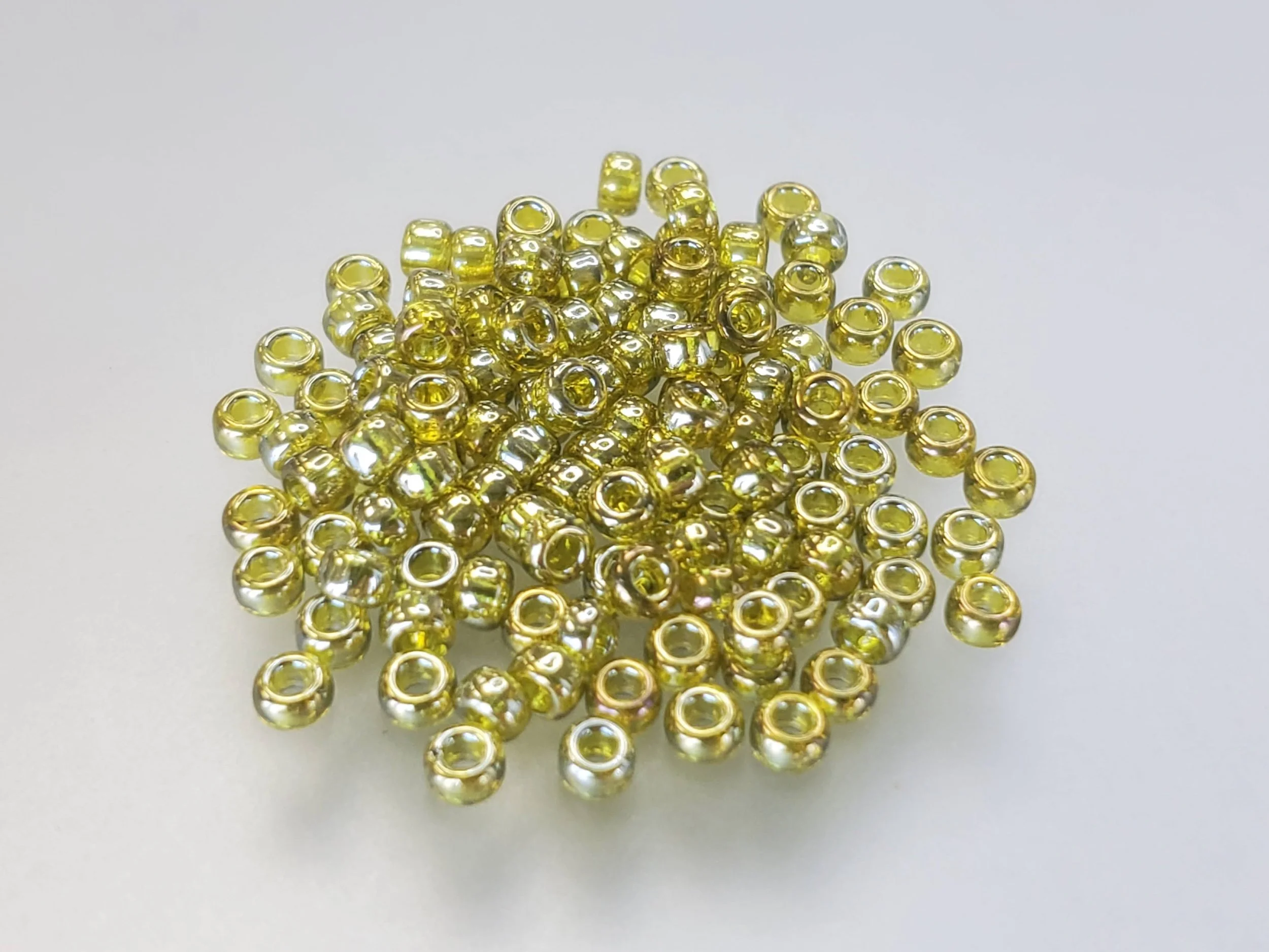 8º Japanese Seed Bead - (#1889) Transparent Golden Olive Luster