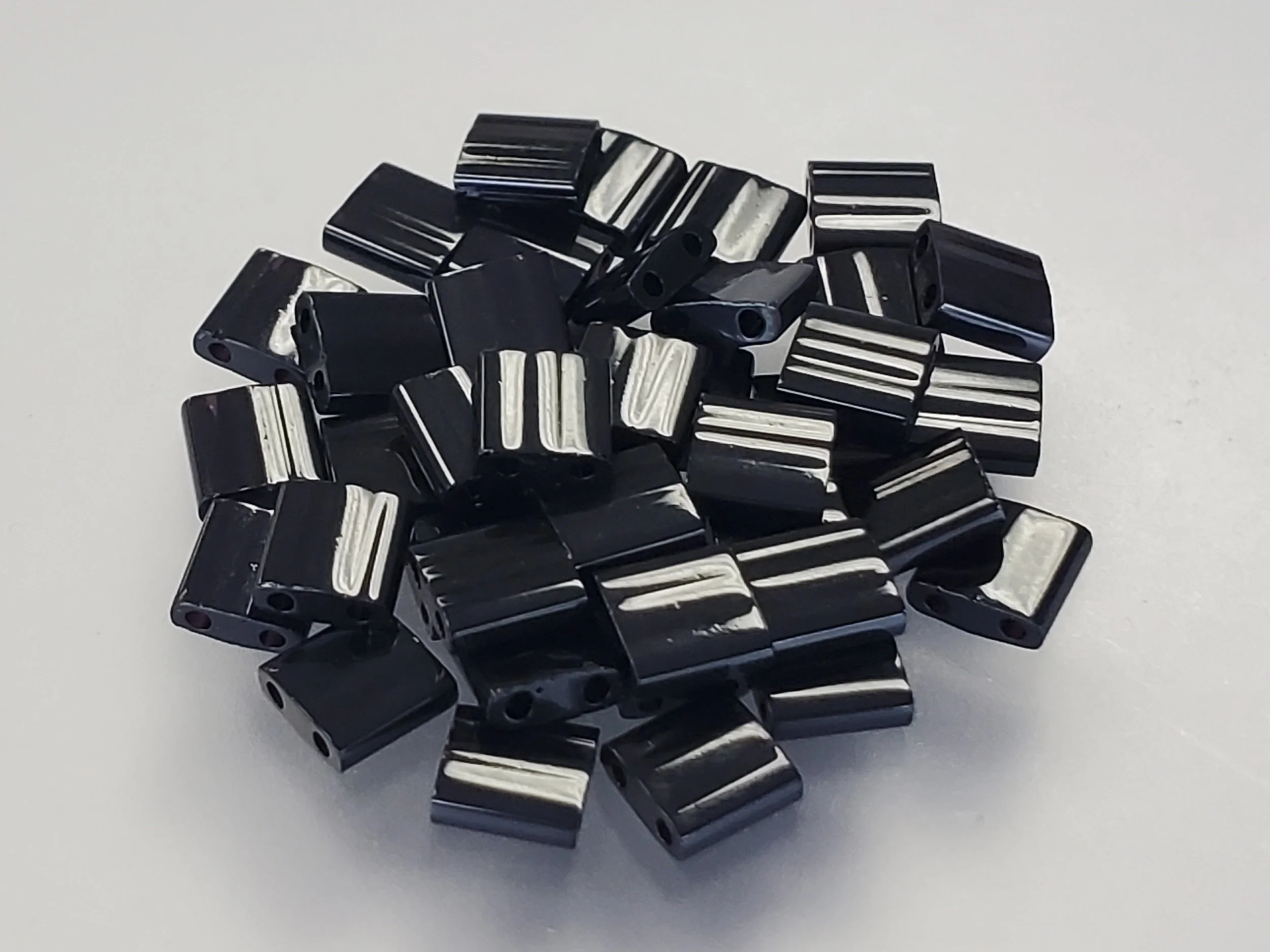 Tila - Black (#401)