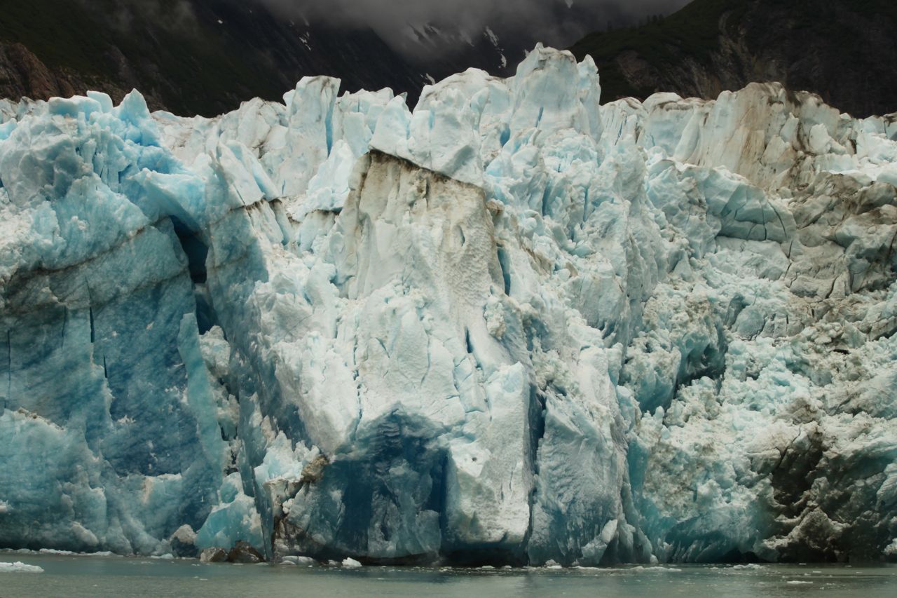  A magnificent view of a glacier on the Tracy Arm Boat Tour. 