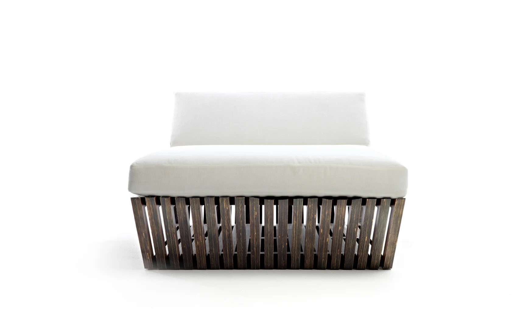 JET.LOUNGER.AAA.2.jpg