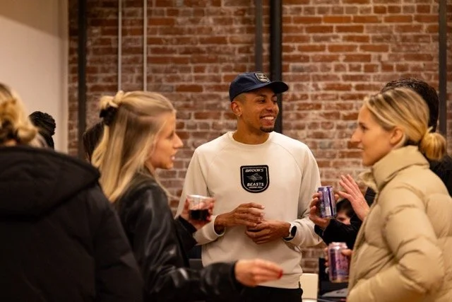 12 05 24 _ FLASH SHOW09938 Medium.jpeg