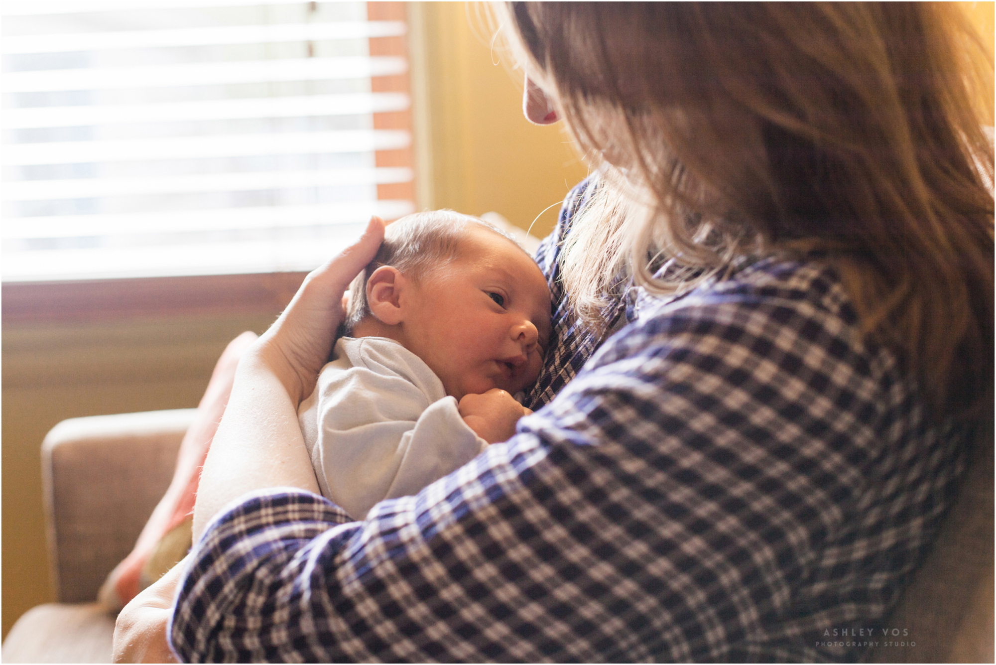 Ashley Vos Photography Seattle Lifestyle Newborn Photography_0011.jpg