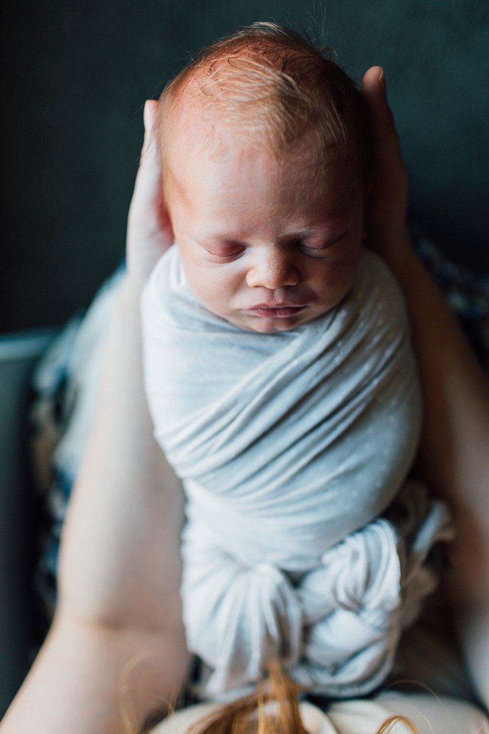 seattle lifestyle newborn photographer in home photography-7.jpg
