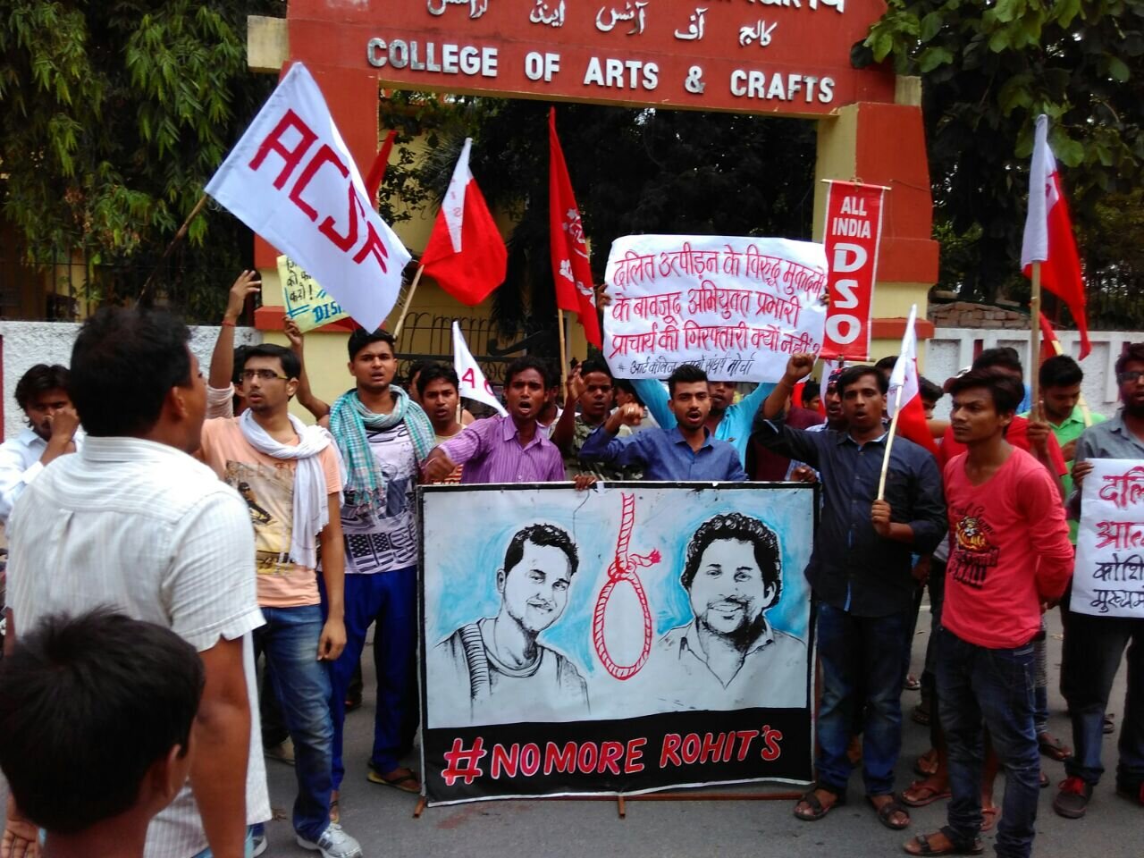 Nitish Kumar try to comit suidice, atfer students protest with image of Nitish _ Rohit Vemula  .jpg