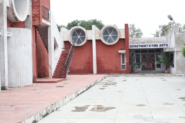 Dept. Fine Arts, Kurukshetra University, Haryana.jpg