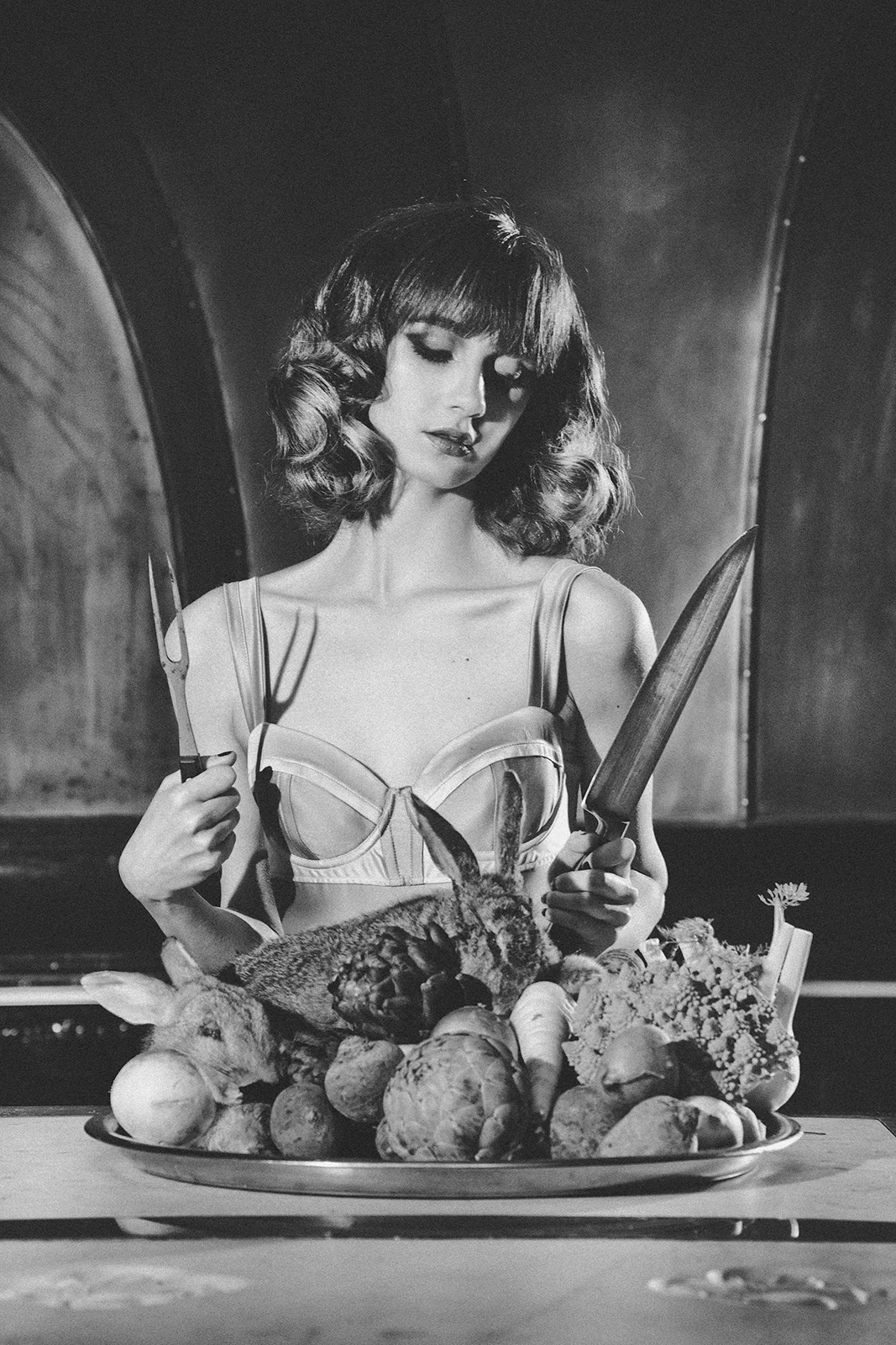 CATERINGBEDRIJF COMMON | PHOTOGRAPHY Laura Andalou | MODELS Juicy IJsselmuiden, Rolien Zonneveld, Nadia Babke | HAIR Anthony Tevreden | MAKEUP Xiomara Virdo
