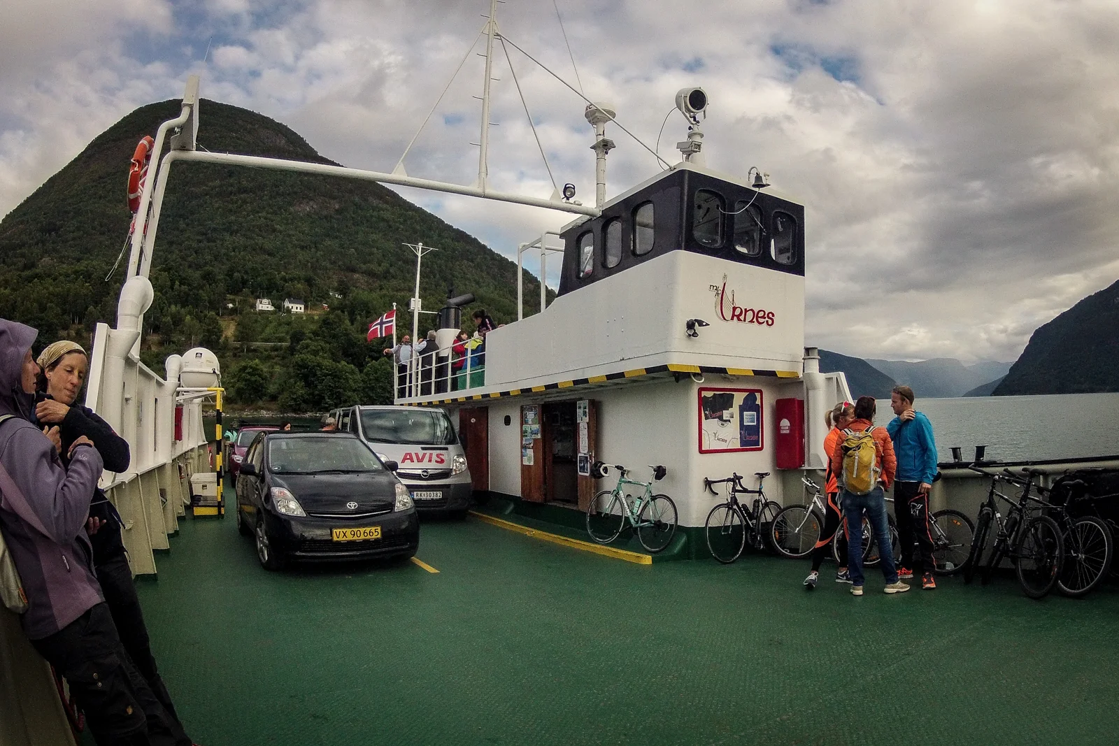 vegtur_lustrafjorden_rundt4.jpg