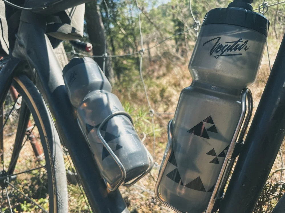vegtur-2022-large-bidons-bike.jpg