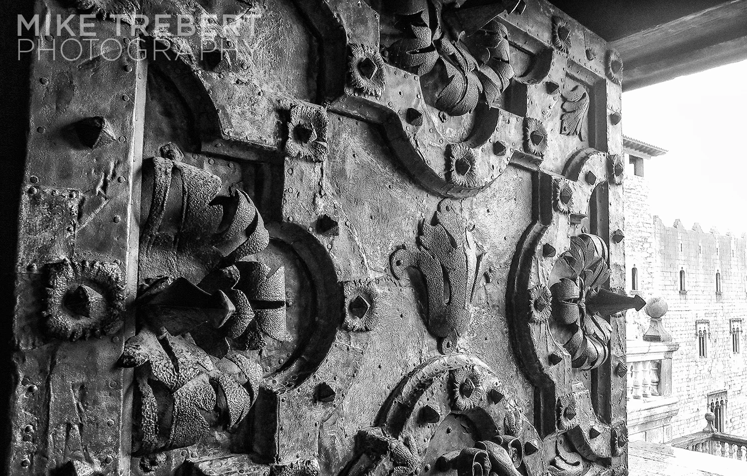 Girona. When churches were fortresses.