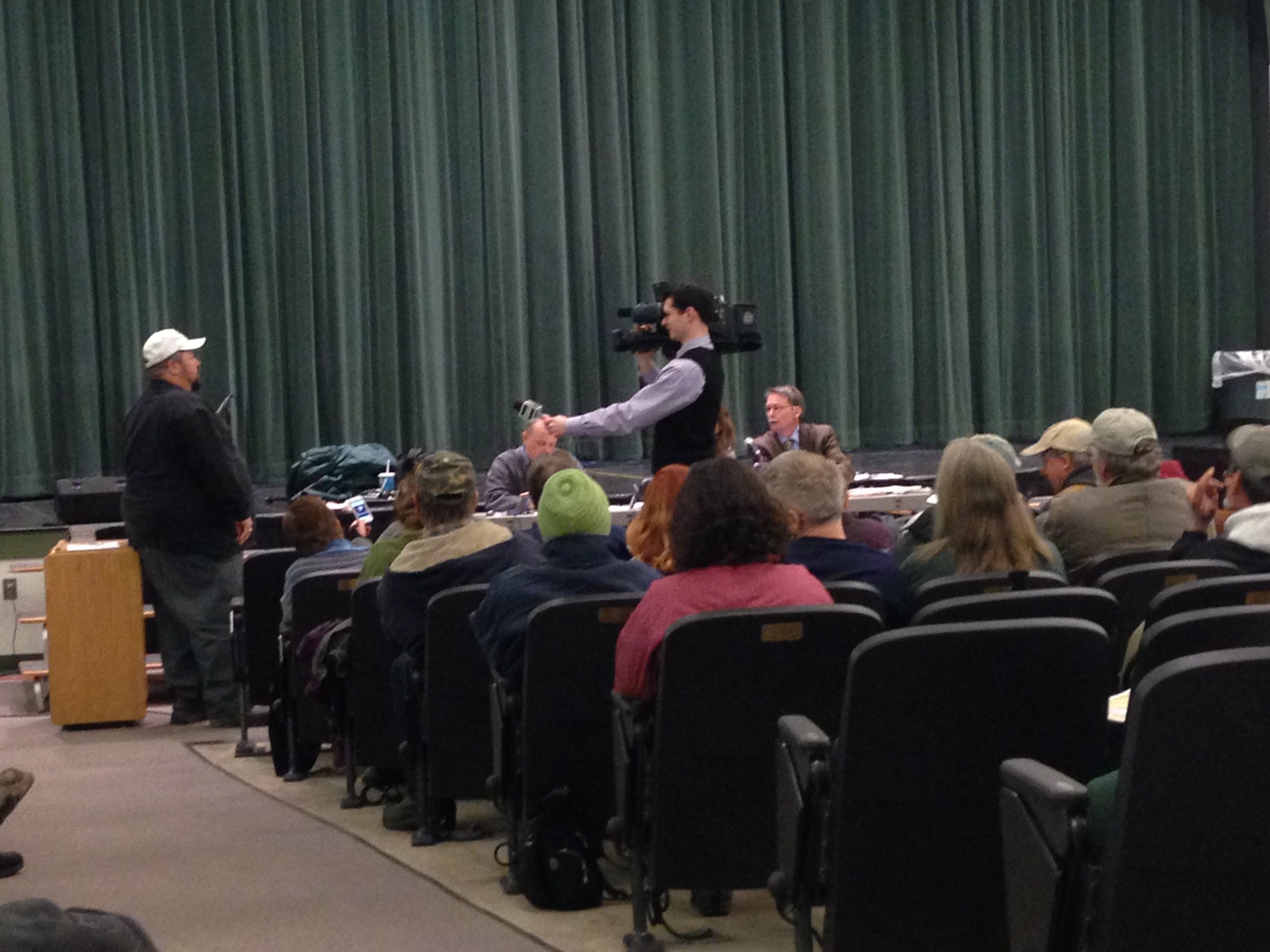 A fisherman from Bucksport expresses his concern about the lack of data on mercury levels in crabs. 