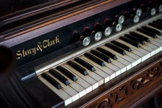 Hurricane Island Story and Clark Organ returns after 100 years