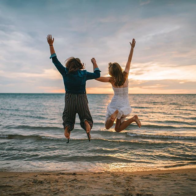 Seniors!! 🙌 .
.
.
.
.
.
.
.
.
.
. .
.
.
.
.
.
#seniorphotography #michiganseniorphotography #michiganseniorphotographer #seniorpictures #violinplayer #lakemichigan #ludington #ludingtonstatepark #ludingtonphotography #ludingtonphotographer #musician